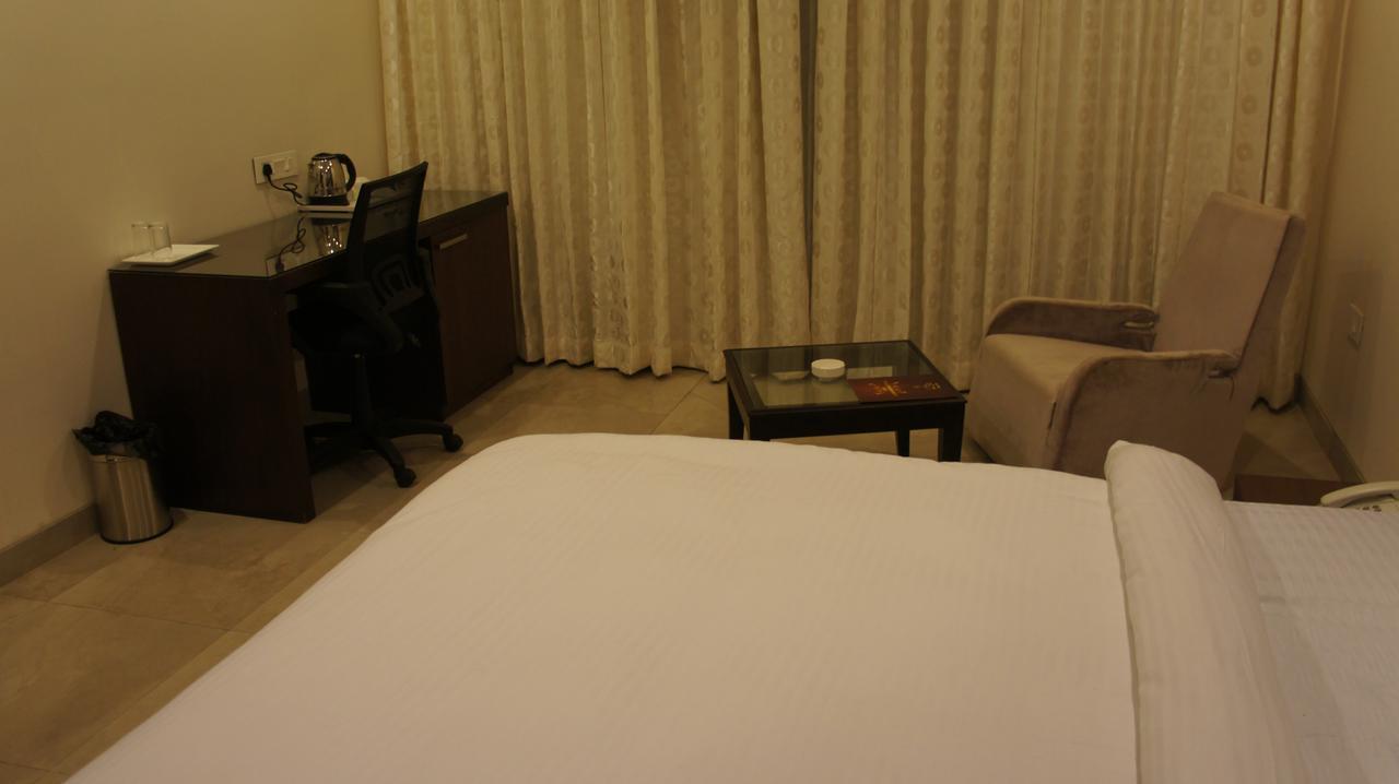 Hotel Ashish International Bhilai Eksteriør bilde